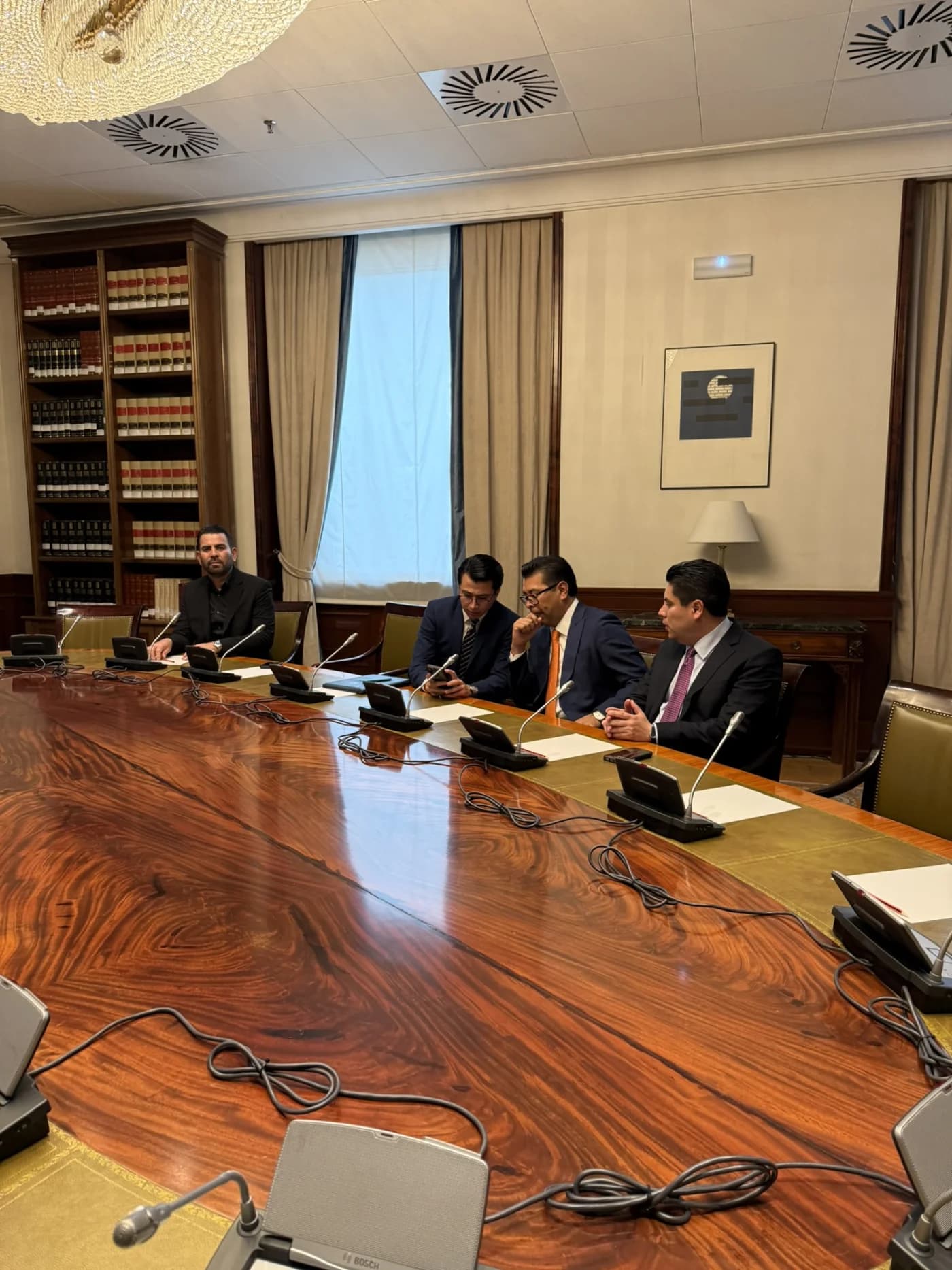 Néstor Camarillo en la Cámara de Diputados, Madrid, España